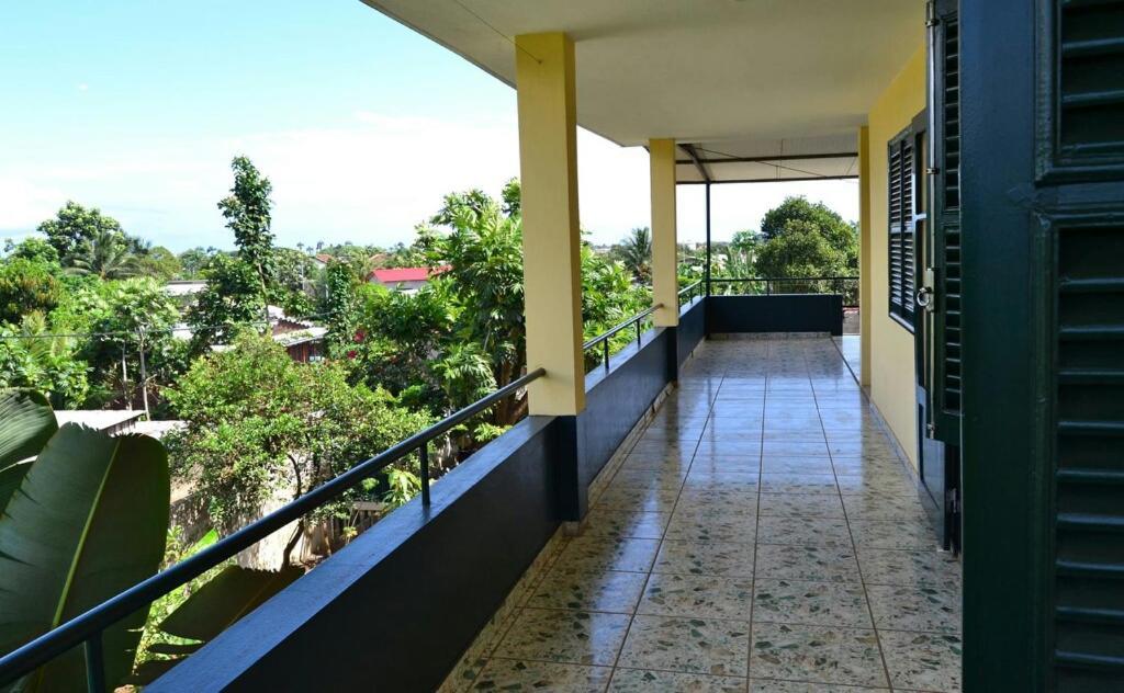 Santos'S House Hotell Sao Tome Exteriör bild
