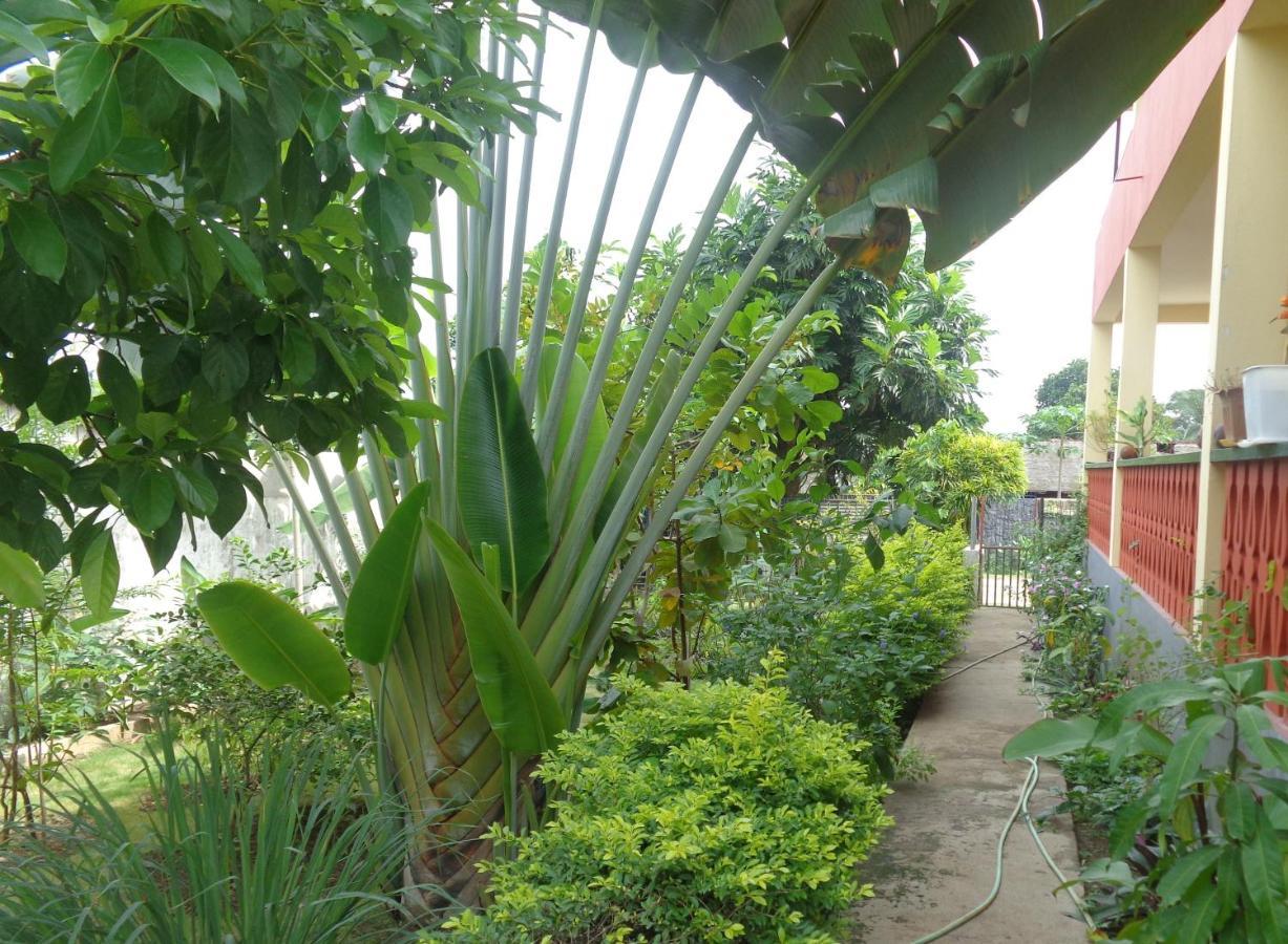 Santos'S House Hotell Sao Tome Exteriör bild