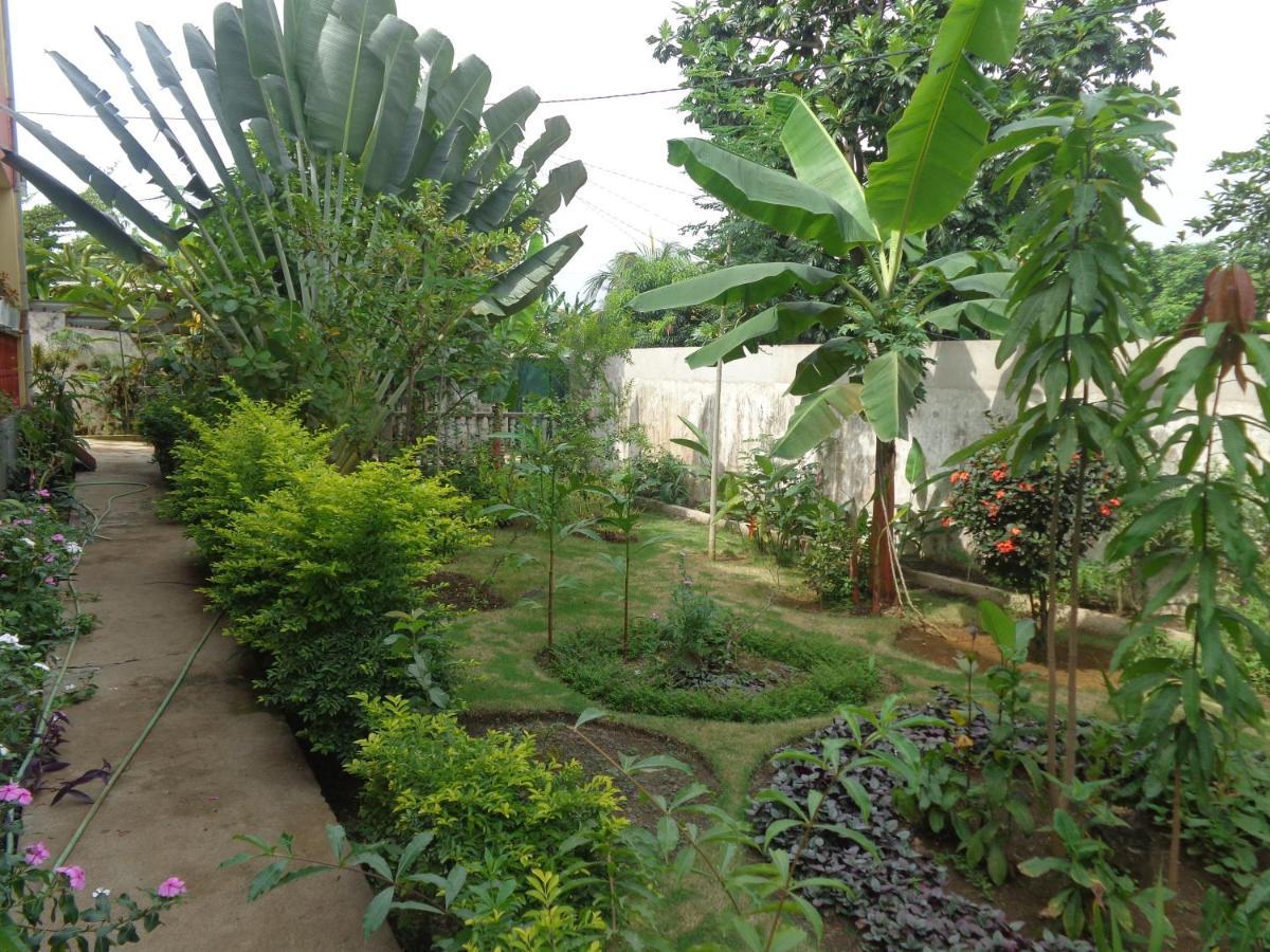 Santos'S House Hotell Sao Tome Exteriör bild