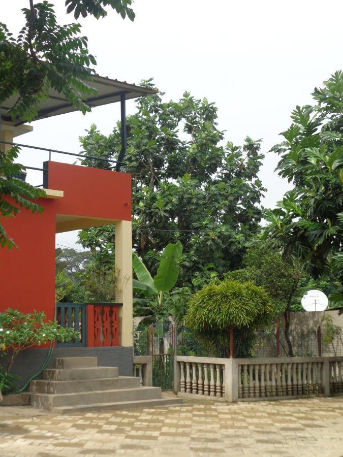 Santos'S House Hotell Sao Tome Exteriör bild